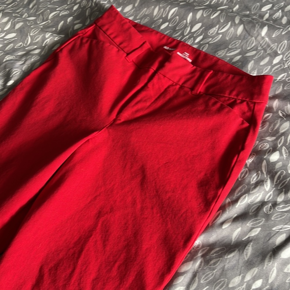 Old Navy pixie, high-rise red pants size 4 - Picture 2 of 7